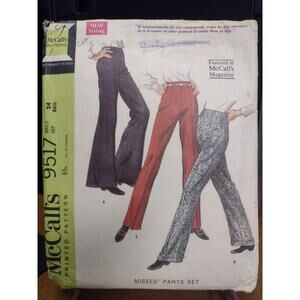 Vintage McCall's Pattern 9517 Misses' Pants Set Waist 24, Hip 34 1/2‎ (1968)